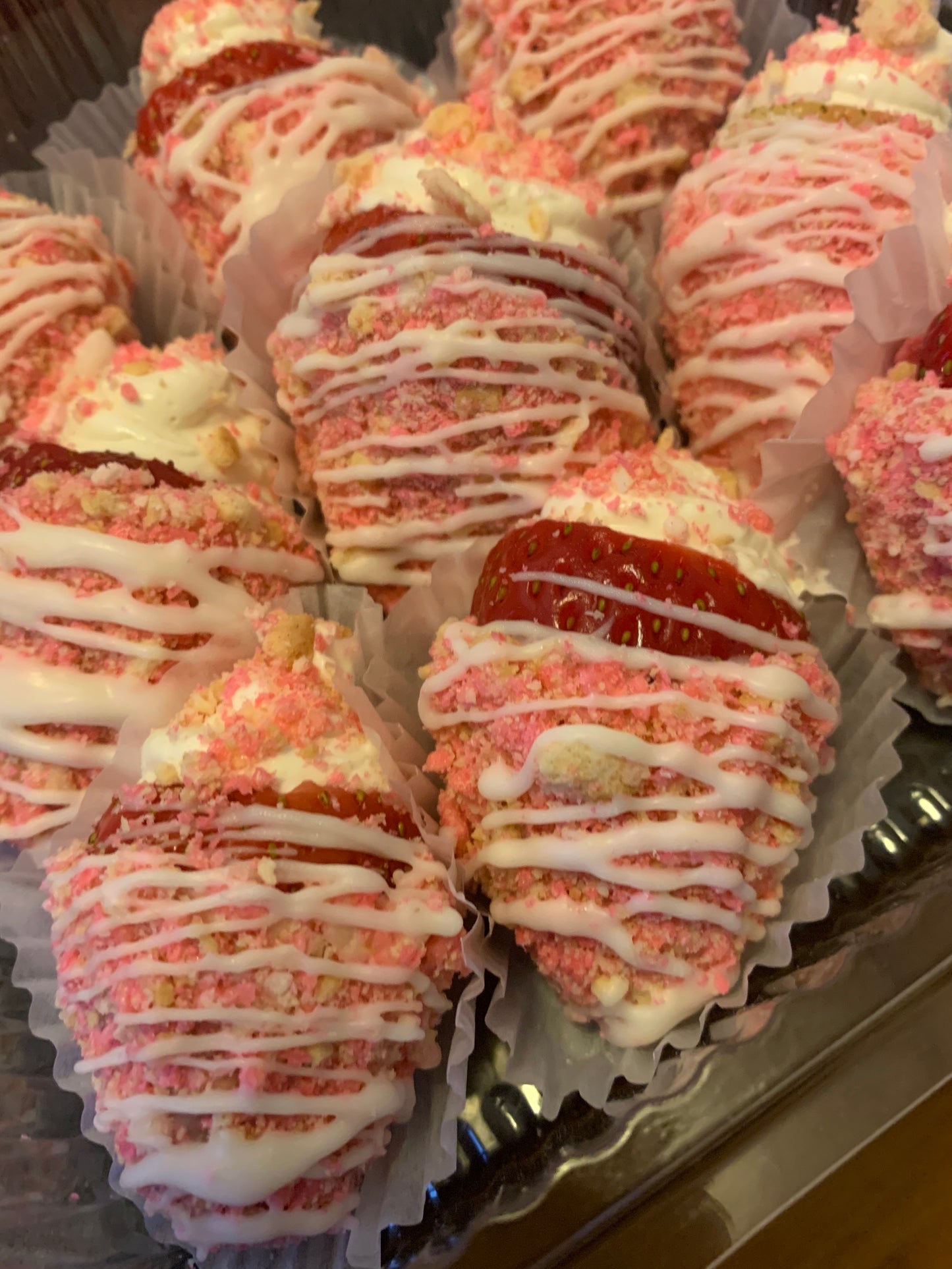 Strawberry Krunch Cheesecake stuffed strawberries.